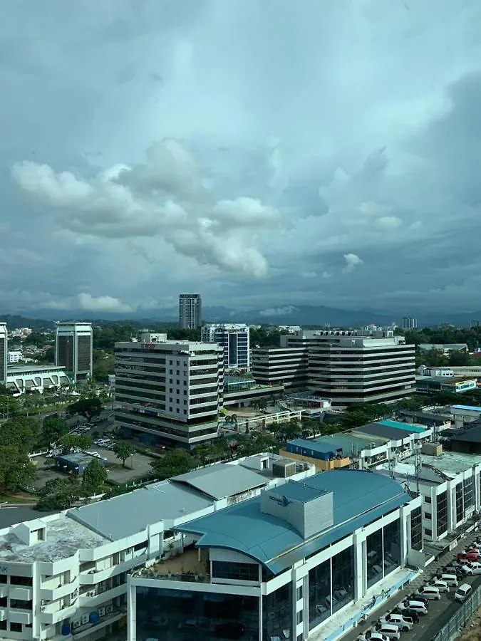 Szálloda Sky Suite Top Floor With Rooftop Pool & Gym Kota Kinabalu