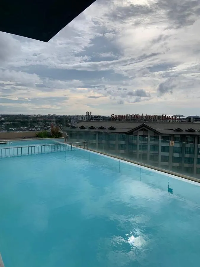 Sky Suite Top Floor With Rooftop Pool & Gym Kota Kinabalu Szálloda
